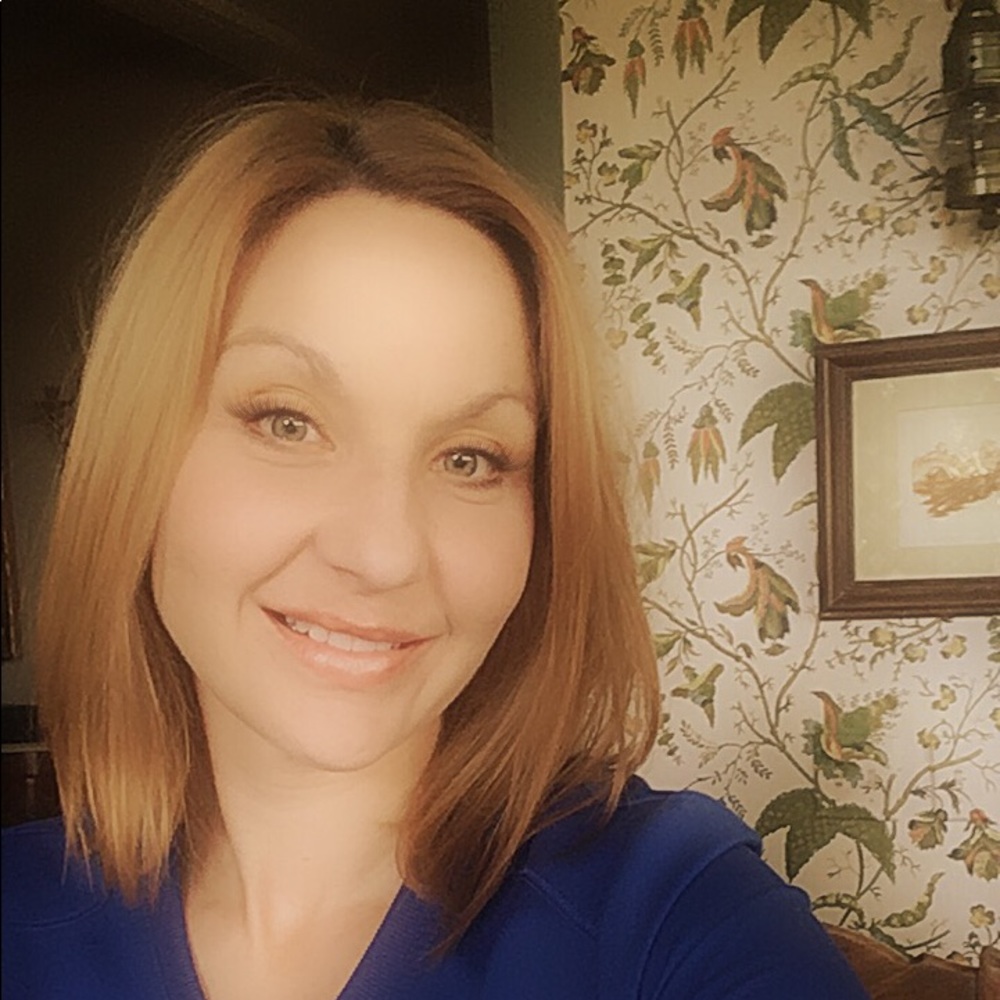 Meet your Posher, Crystal